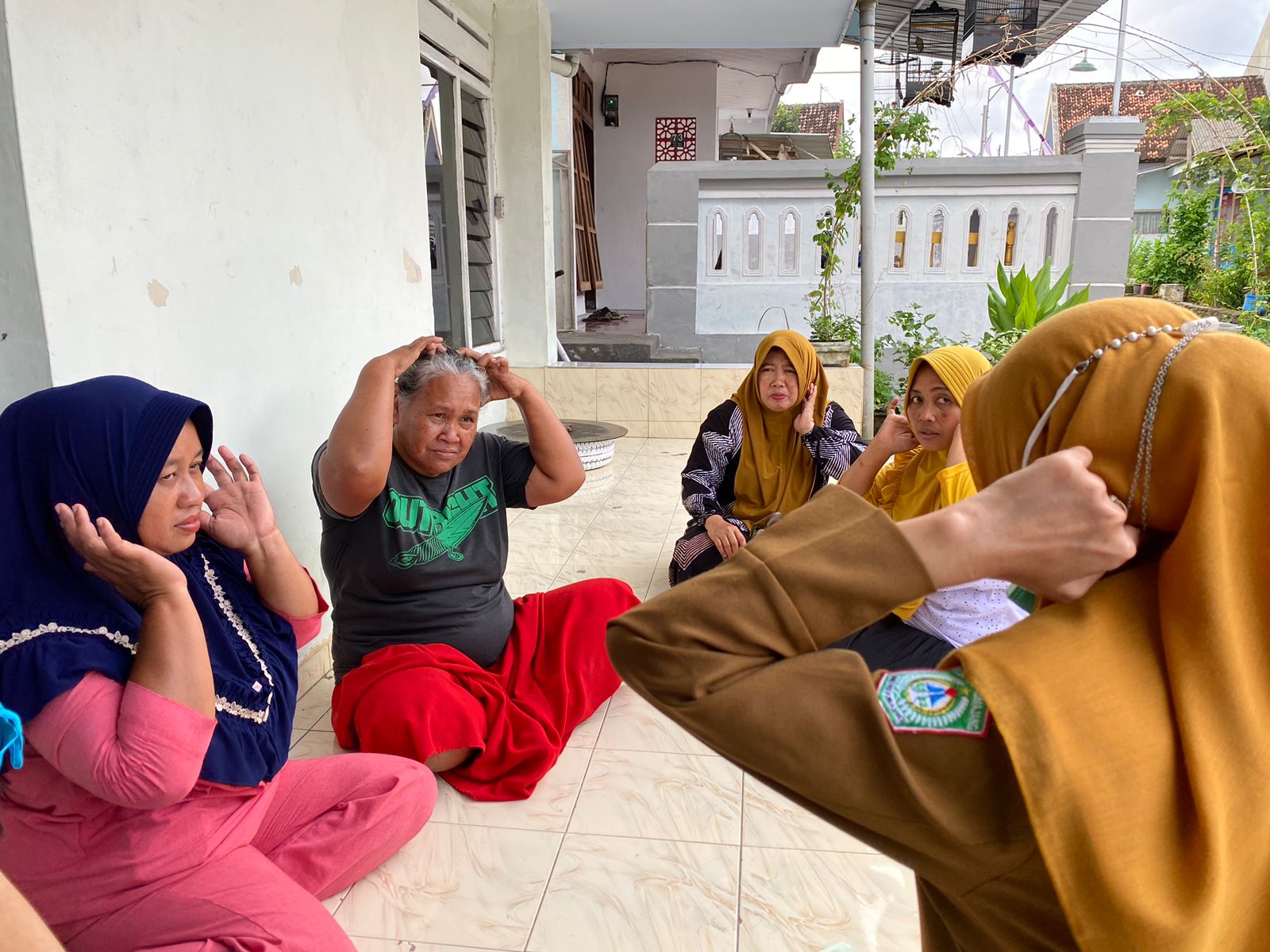 Kader Pasirian Perkuat Keterampilan TOGA–Akupresur