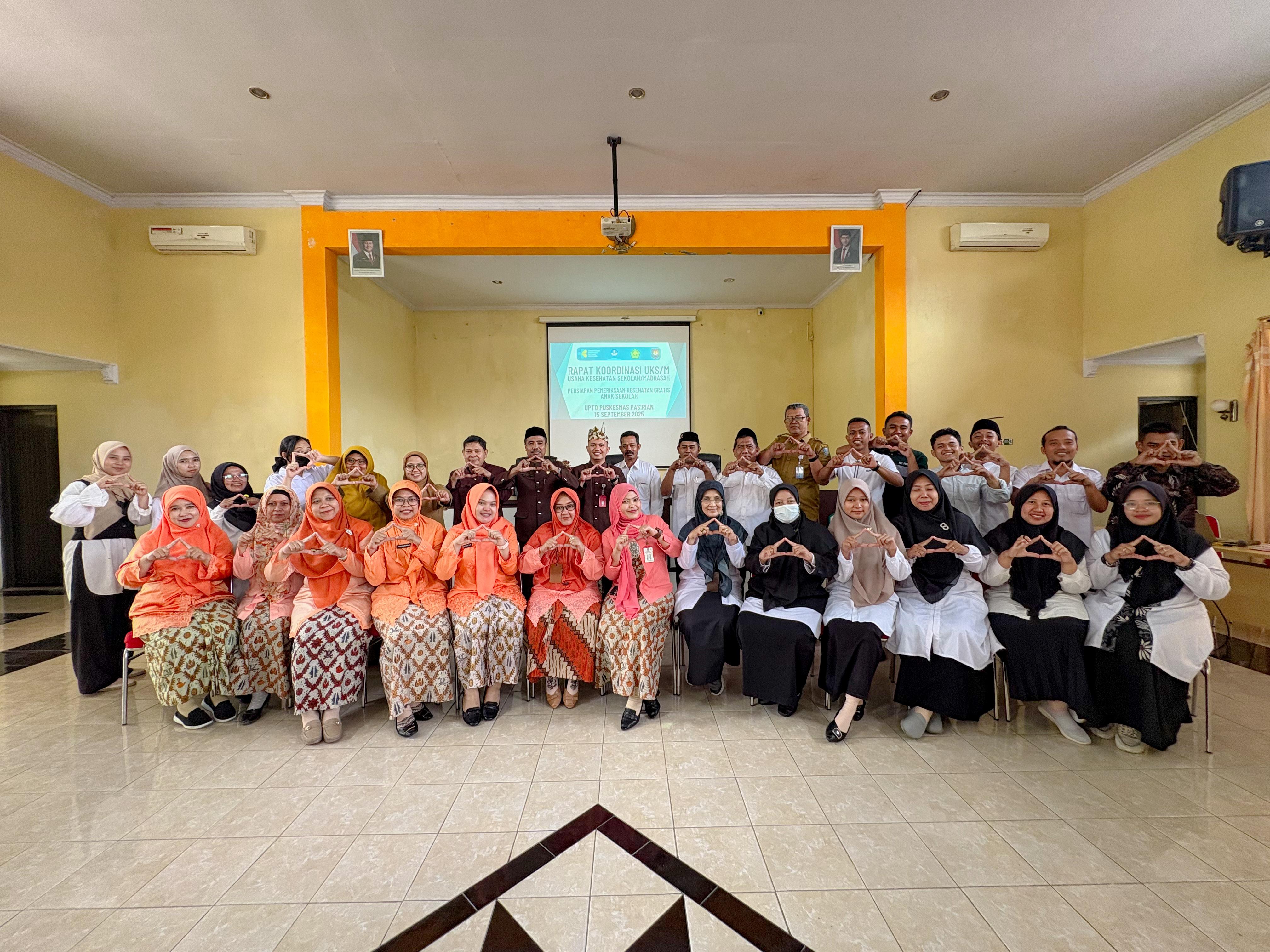 Perkuat Layanan Cek Kesehatan Gratis bagi Anak Sekolah Puskesmas Pasirian Gandeng Kepala Sekolah/Mad